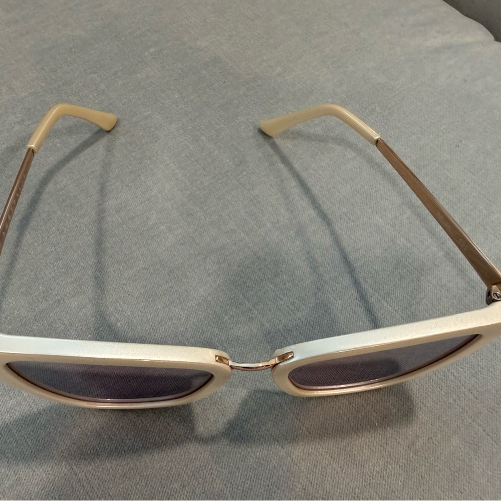 Quay Ivory and Gold Mirrored Sunglasses - Picture 6 of 10